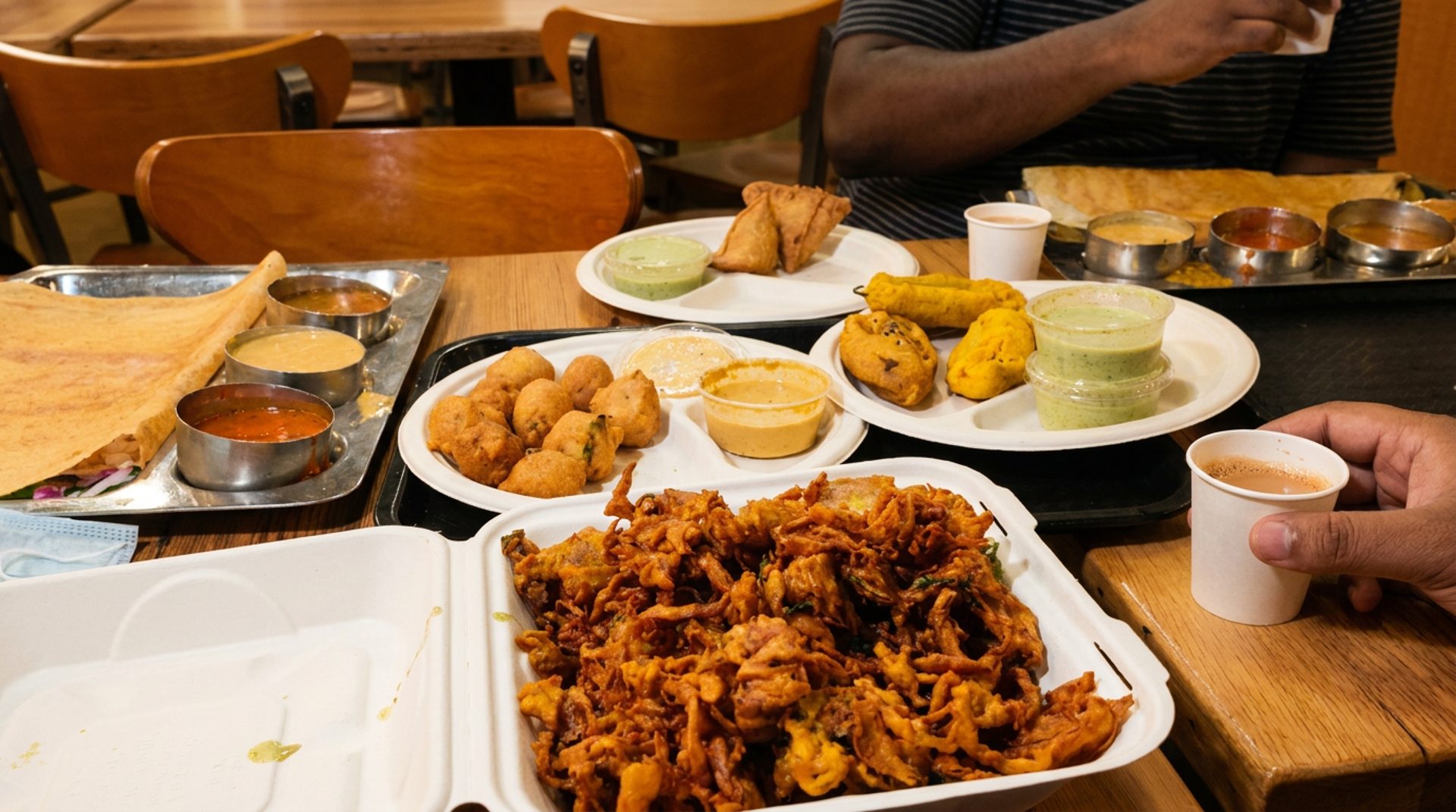 Street food, appetizers, and Schezwan